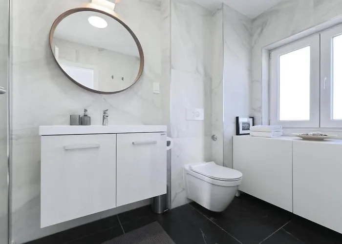 Stunning Sea View Apartment