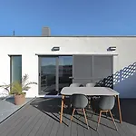 Stunning Sea View Apartman *