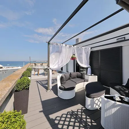 Stunning Sea View *